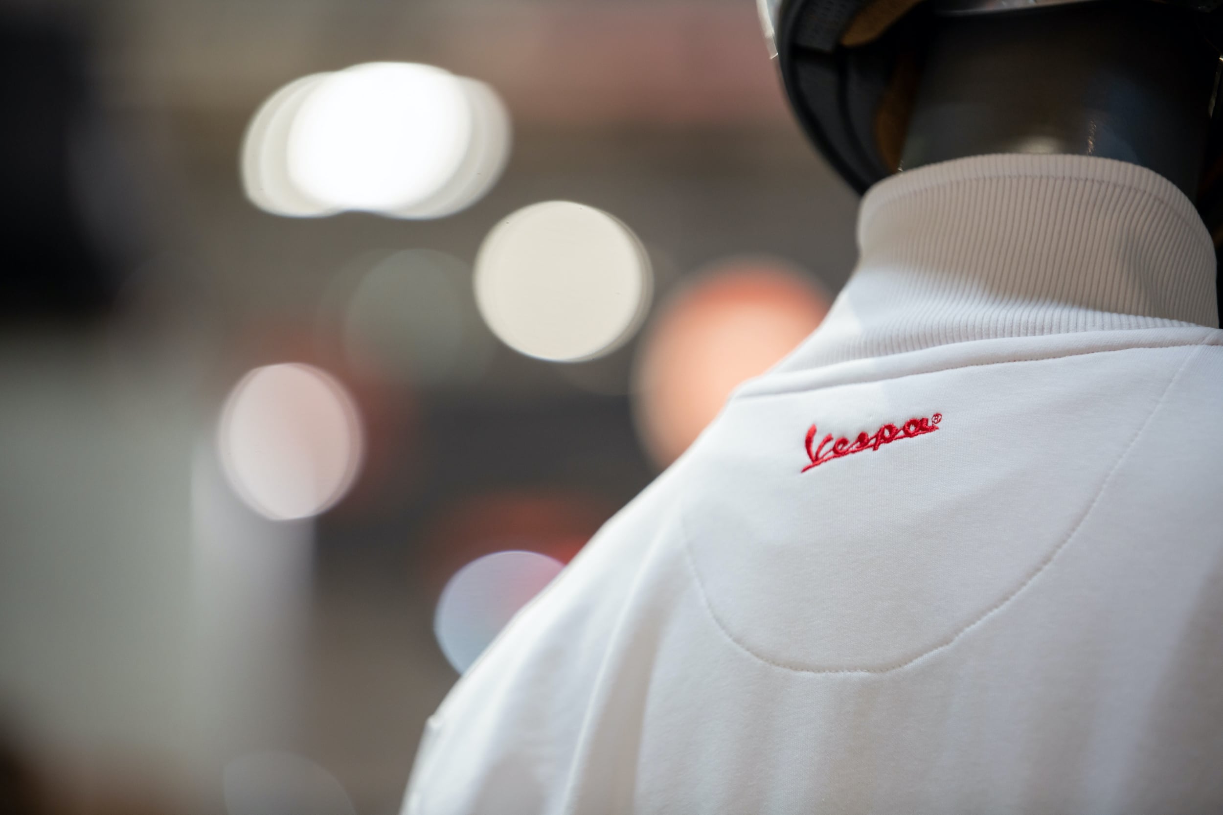 Felpa Vespa Giacca Racing Sixties bianco/rosso